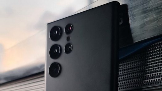 Samsung riporterà il supporto per la ricarica rapida da 45 W su Galaxy S22 Ultra